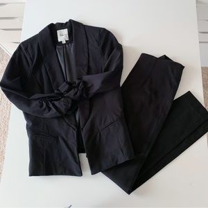 Takara ruched sleeve 2 piece suit set size small